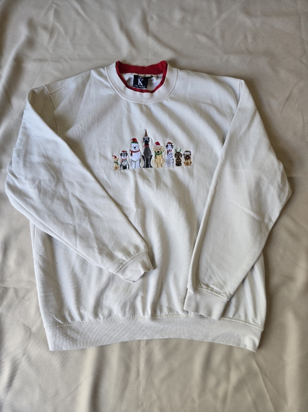 Women's White Christmas Dig Sweatshirt With Red Trim. Size 2XL